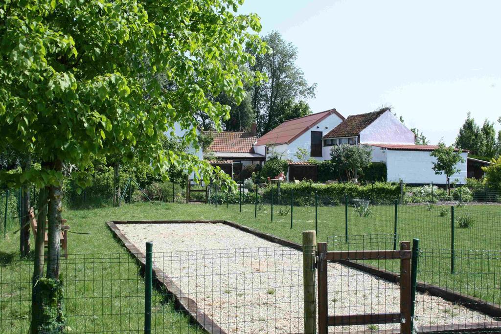 B&B 'T Wit Reigertje Oudenburg Esterno foto